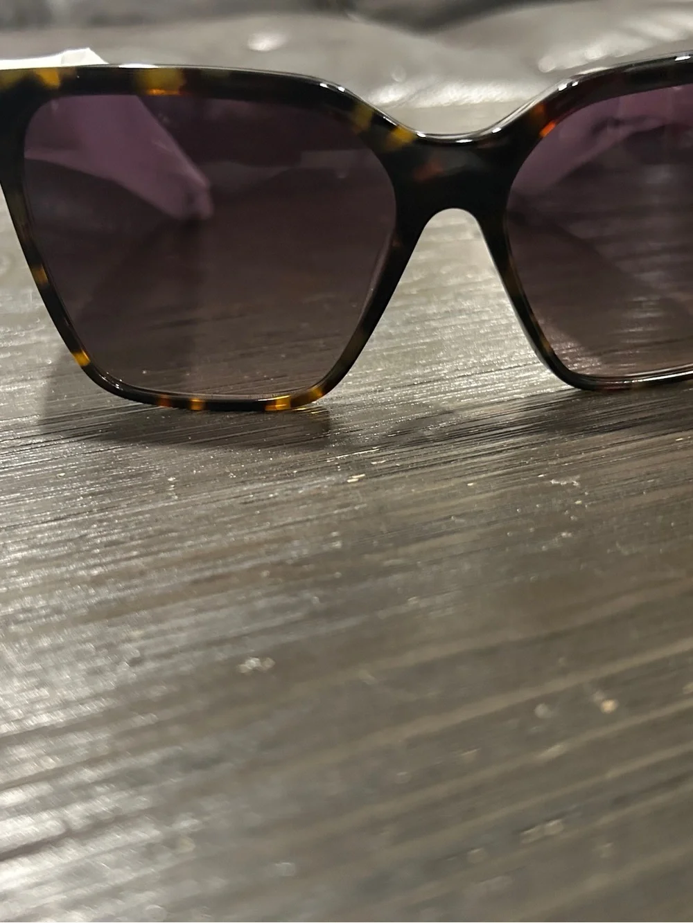 Diff Eyewear stylish tortoiseshell
